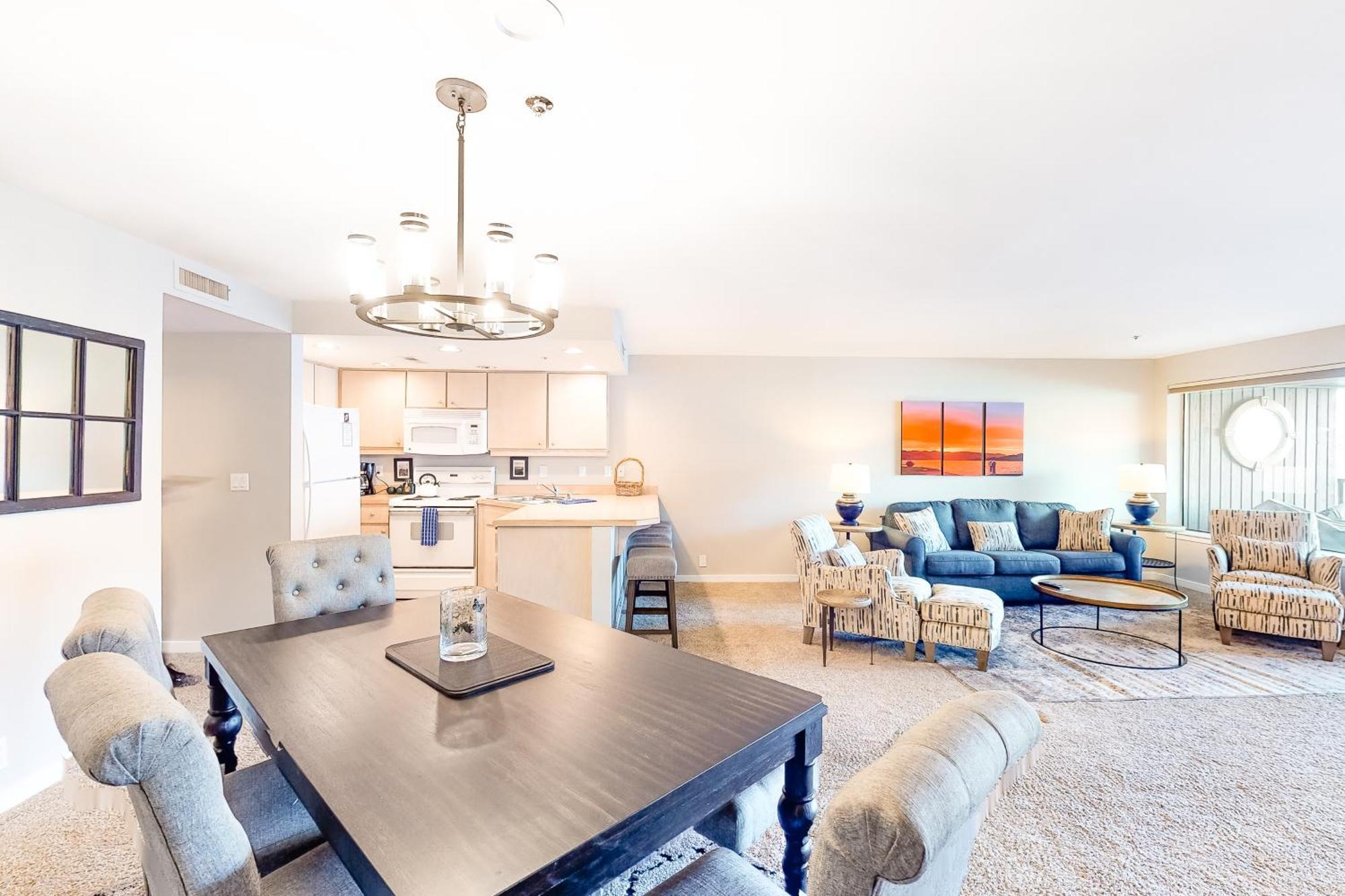 Villa Downtown Dream At Peterson'S Waterfront à Chelan Chambre photo