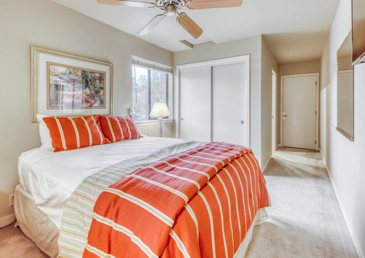 Villa Downtown Dream At Peterson'S Waterfront à Chelan Extérieur photo